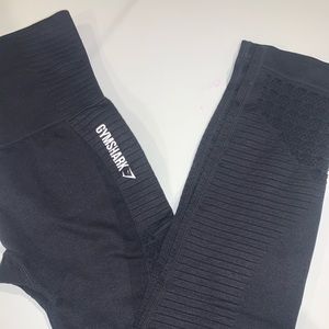 NWOT Black seamless workout leggings size small